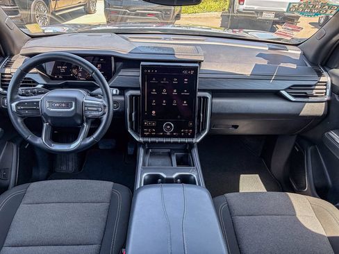 Used 2025 GMC Acadia Elevation FWD image 16
