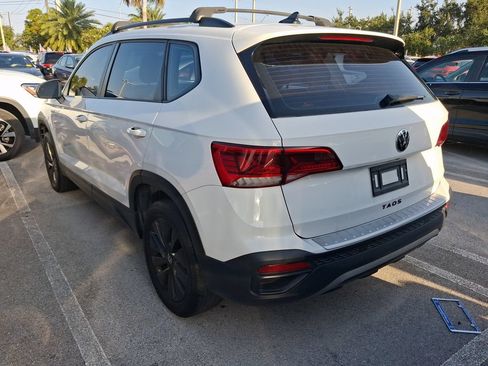 Certified 2024 Volkswagen Taos S FWD image 9