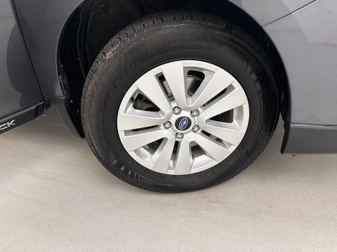 Used 2019 Subaru Outback 2.5i Premium AWD/4WD image 25
