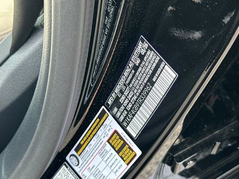Used 2026 Mercedes-Benz C 300 Sedan image 28