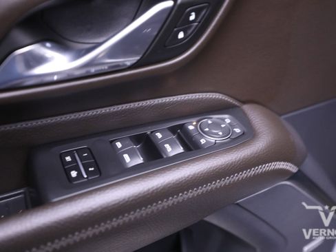 Used 2021 GMC Yukon Denali image 18