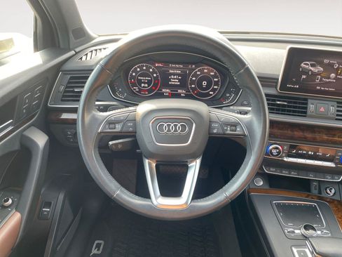 Used 2018 Audi Q5 2.0T Premium Plus w/ Premium Plus Package AWD/4WD image 12