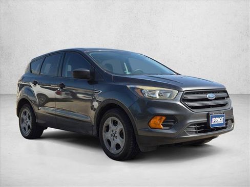 Used 2018 Ford Escape S FWD image 3