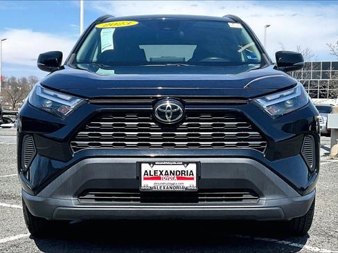 Used 2023 Toyota RAV4 XLE image 3