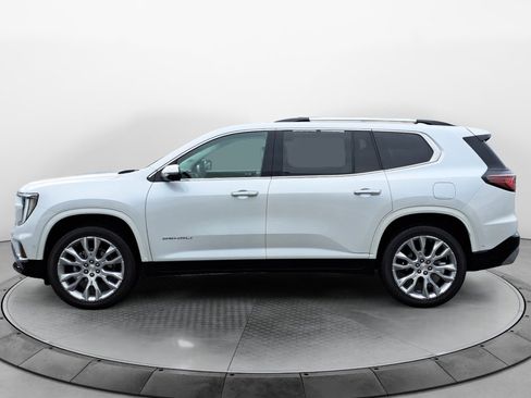 Used 2024 GMC Acadia Denali w/ Super Cruise Package FWD image 4