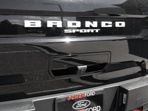 Certified 2024 Ford Bronco Sport Outer Banks w/ Tech Package AWD/4WD image 19