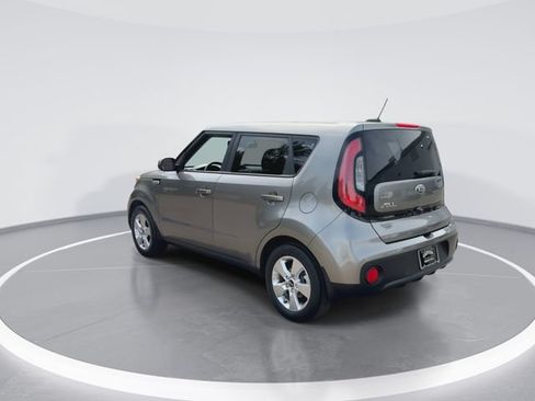 Used 2017 Kia Soul w/ Convenience Package FWD image 7