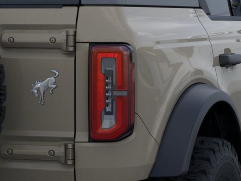 New 2025 Ford Bronco Badlands AWD/4WD image 23