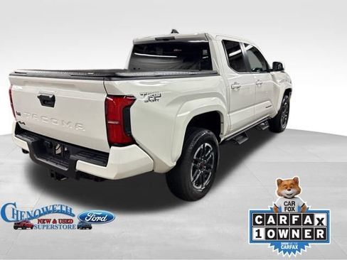 Used 2024 Toyota Tacoma TRD Sport image 6