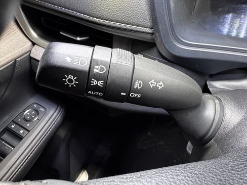 Used 2025 Toyota Grand Highlander AWD image 28