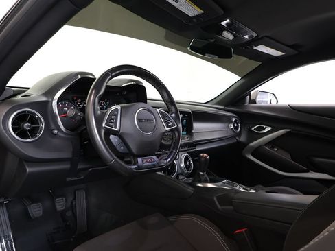 Used 2018 Chevrolet Camaro SS RWD image 17