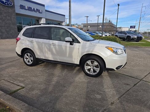 Used 2016 Subaru Forester 2.5i Premium image 2