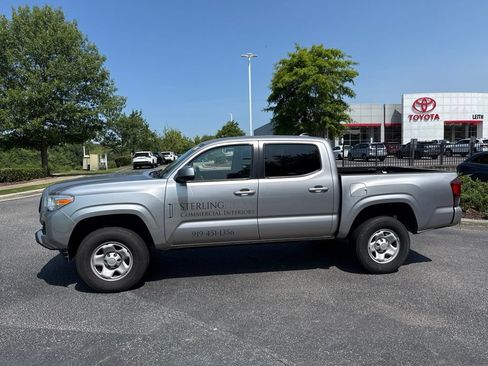 Used 2020 Toyota Tacoma SR w/ SR Convenience Package RWD image 3