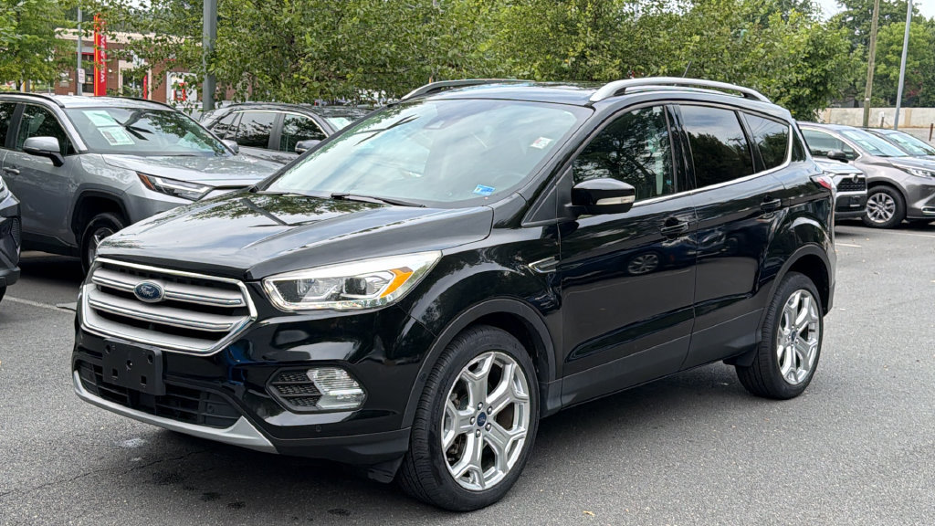 Used 2018 Ford Escape Titanium w/ Ford Safe & Smart Package AWD/4WD image 2