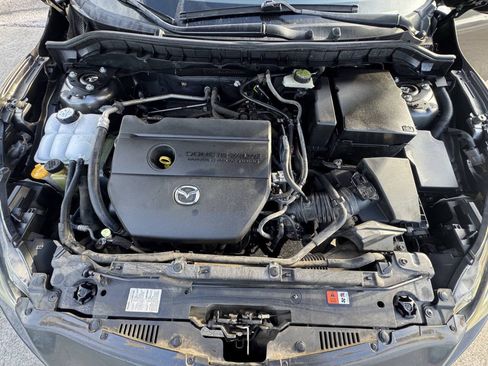 Used 2010 MAZDA MAZDA3 s Grand Touring FWD image 21