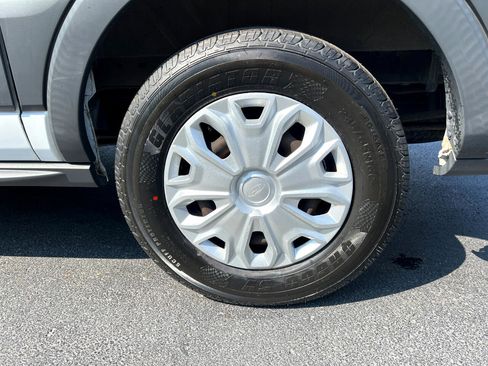 Used 2016 Ford Transit 150 XLT image 11