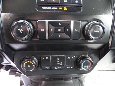 Used 2019 Ford F150 4x4 SuperCrew XL w/ Equipment Group 101A Mid image 22