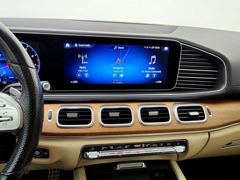 Used 2021 Mercedes-Benz GLS 580 4MATIC image 15