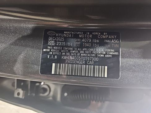 New 2026 Hyundai Elantra Limited FWD image 34