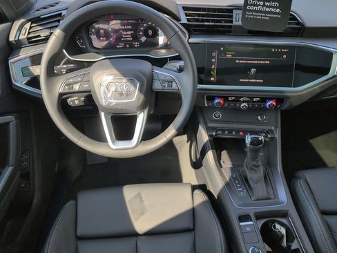 New 2025 Audi Q3 2.0T Premium image 23