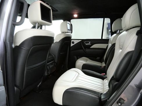 Used 2019 INFINITI QX80 Limited w/ All-Season Package AWD/4WD image 13