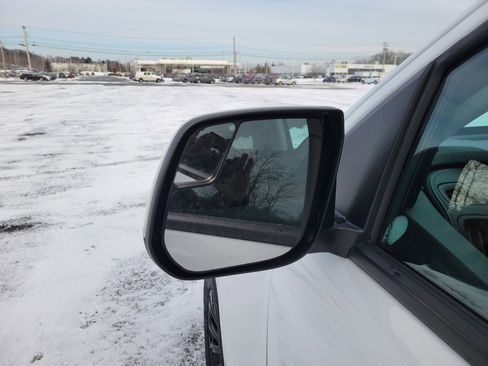 Certified 2022 GMC Canyon Elevation w/ Trailering Package image 10