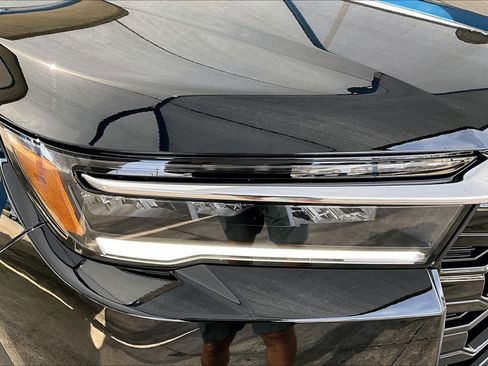 New 2026 Honda Pilot Touring image 13