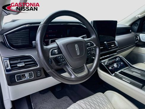 Used 2022 Lincoln Navigator Black Label AWD/4WD image 11