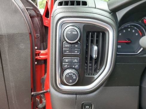 Used 2021 Chevrolet Silverado 1500 LT Trail Boss w/ Bed Protection Package AWD/4WD image 32