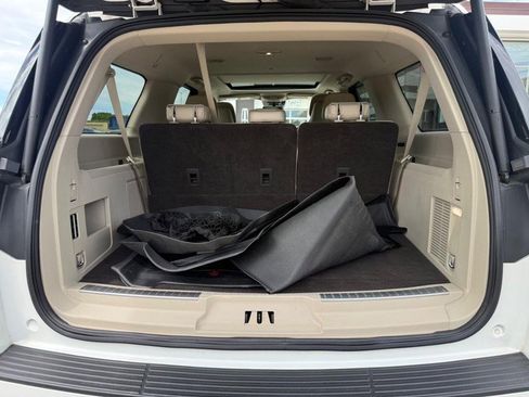 Certified 2021 Lincoln Navigator L Reserve w/ Luxury Package AWD/4WD image 7