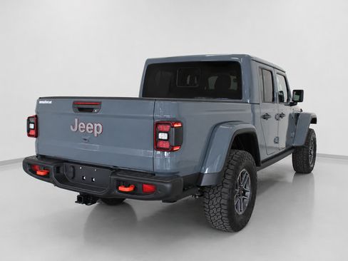 Used 2025 Jeep Gladiator Mojave AWD/4WD image 6