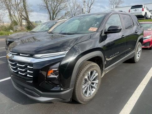 Used 2025 Chevrolet Equinox LT image 1