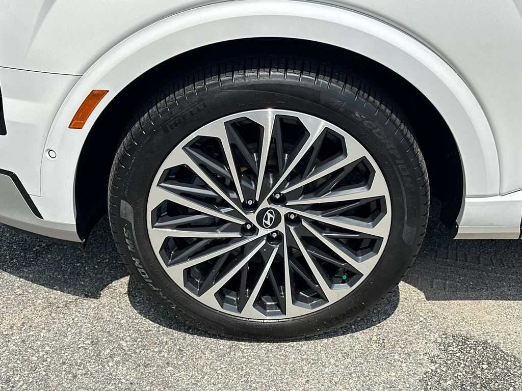 Used 2026 Hyundai Palisade Calligraphy AWD/4WD image 11