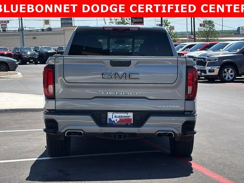 Used 2024 GMC Sierra 1500 Denali Ultimate AWD/4WD image 4