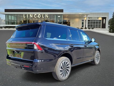 New 2025 Lincoln Navigator Black Label image 4