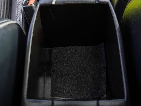 Used 2014 Toyota Corolla S image 37