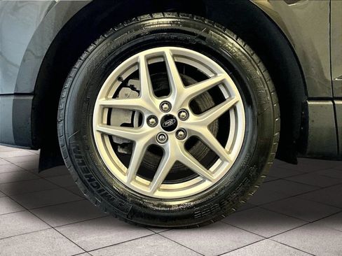 Used 2023 Ford Edge SEL w/ Convenience Package image 8