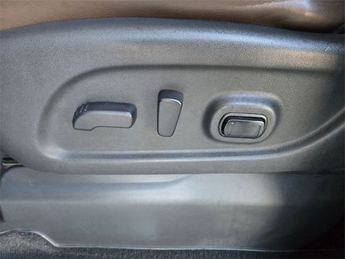 Used 2016 Nissan Titan Platinum Reserve image 17