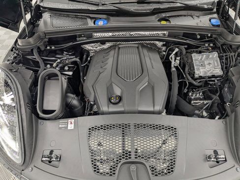 New 2026 Porsche Macan AWD/4WD image 26