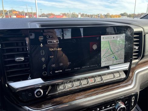 Used 2025 GMC Sierra 1500 Elevation w/ Elevation Premium Package image 15