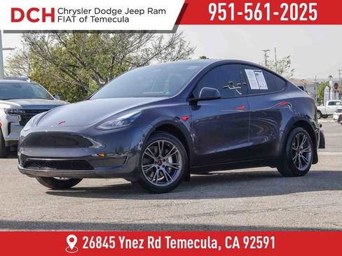 Used 2024 Tesla Model Y 2WD image 1