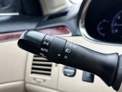 Used 2011 Toyota Avalon image 26