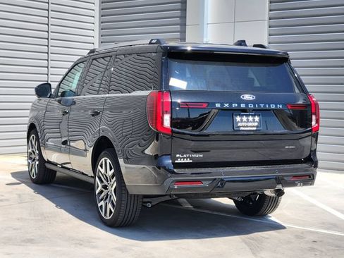 New 2027 Ford Expedition Platinum w/ Platinum Ultimate Package AWD/4WD image 3