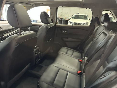 Used 2023 Nissan Rogue SV w/ SV Premium Package image 24