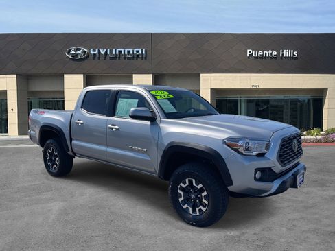 Used 2023 Toyota Tacoma TRD Off-Road image 5