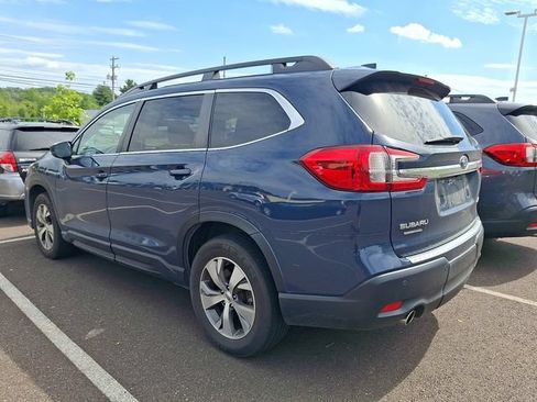 Used 2024 Subaru Ascent Premium w/ Convenience Package AWD/4WD image 3