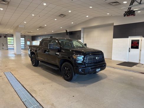 Used 2020 Toyota Tundra Platinum AWD/4WD image 1
