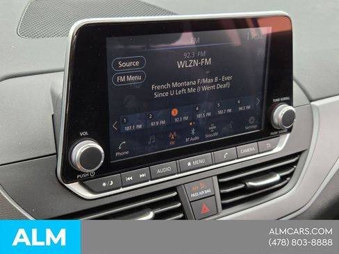 Used 2025 Nissan Altima 2.5 SR FWD image 19