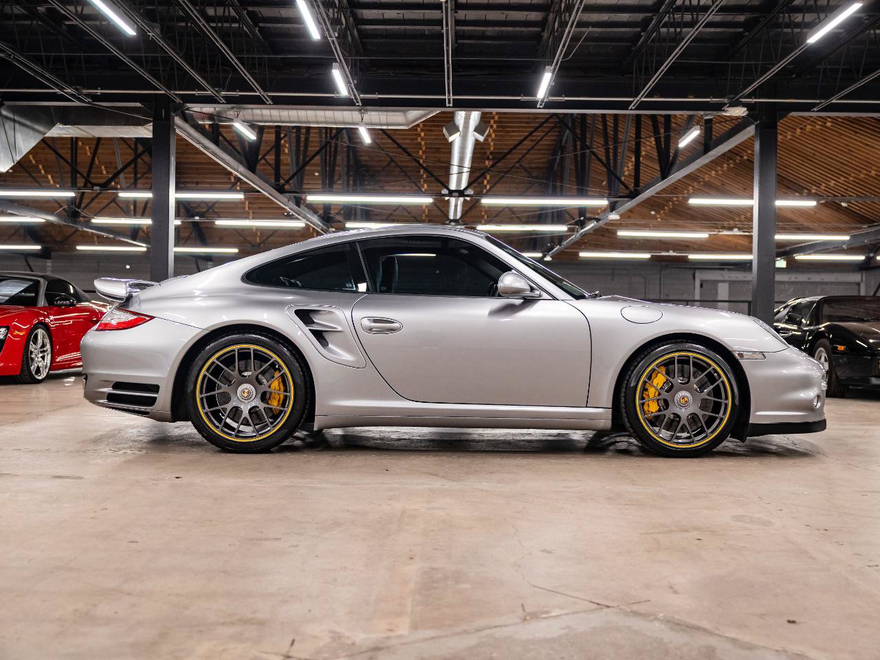 Used 2011 Porsche 911 Turbo S AWD/4WD image 36