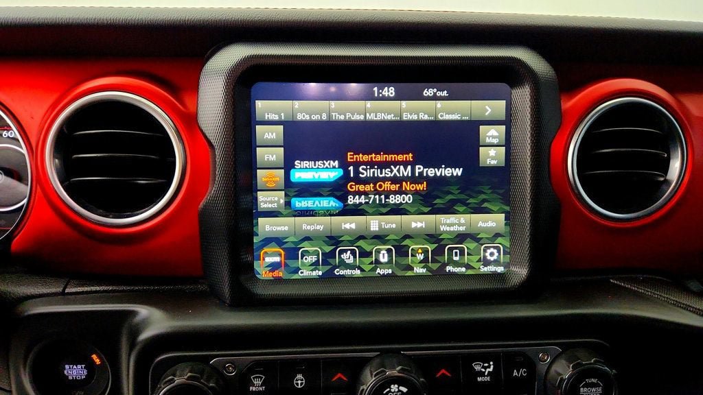 Used 2022 Jeep Gladiator Rubicon w/ LED Lighting Group AWD/4WD image 17